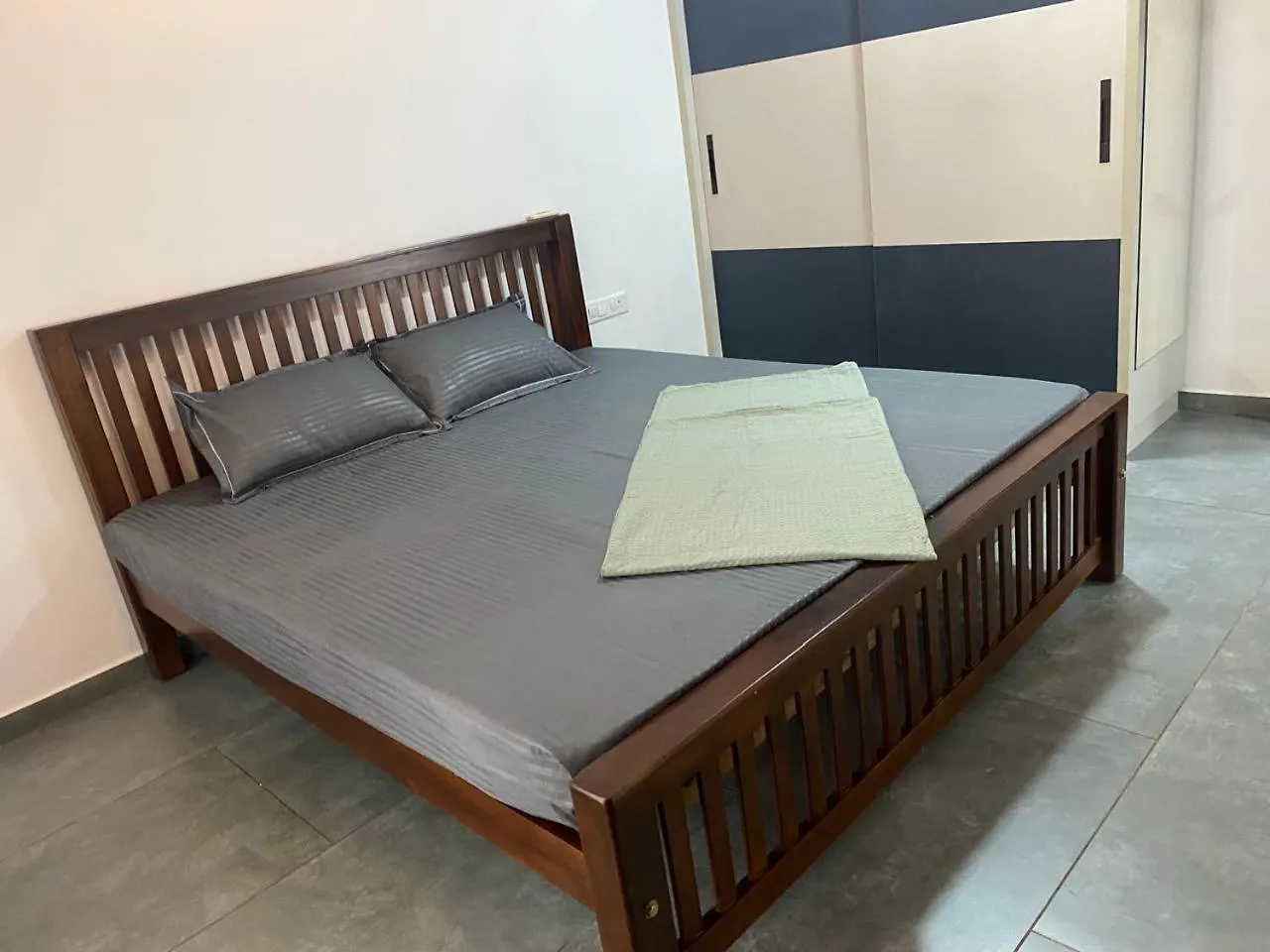 Apartment Vytilla Kochi